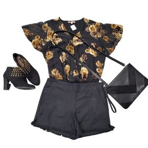 Gibson Latimer Bodysuit – Size L